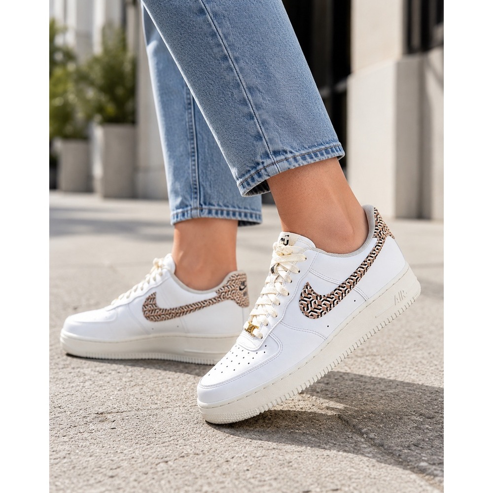 Nike Air Force 1 Low LX United in Victory Women's Size 10 White Shoes DZ2709-100 - Picture 2 of 10